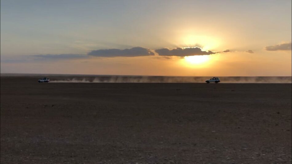 Round-trip transfer between Douz and Camp Mars